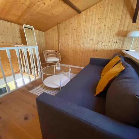 Charming T2 200 M From Tram B Apartment