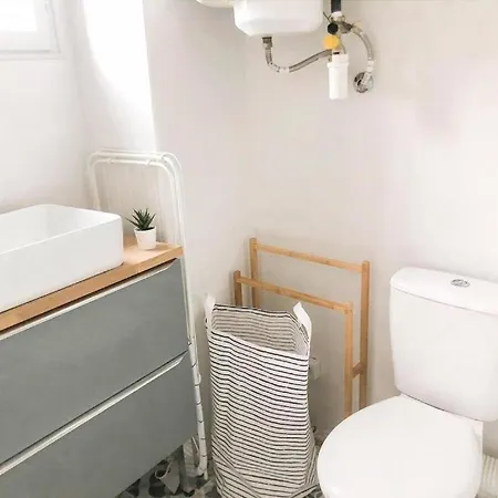 Apartment Charming T2 200 M From Tram B *
